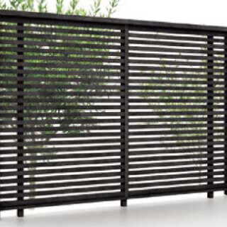 フェンスAA　MR1型（メタル調）笠木付タイプ